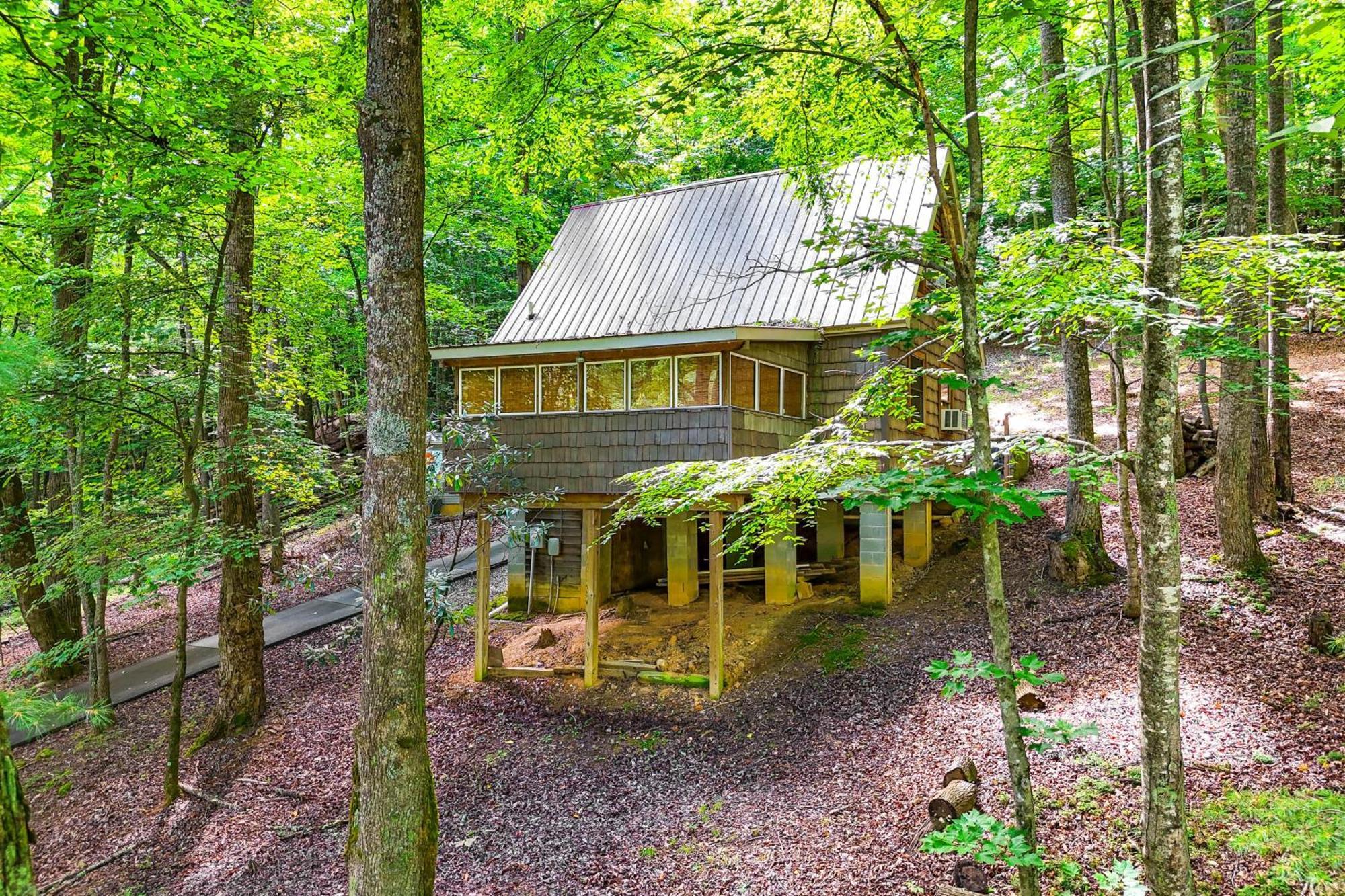 Charming Roaring Gap Cabin With Patio And Fire Pit! Villa Abshers Bagian luar foto